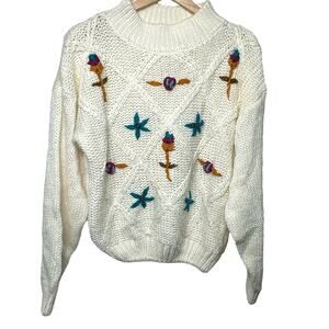 Wye Oaks Hand Knit Floral Sweater Medium Cream Unique Vintage Style